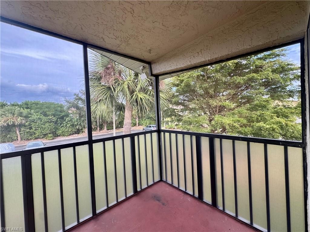 8061 Country Rd, Unit 202, Fort Myers, FL 33919 Photo