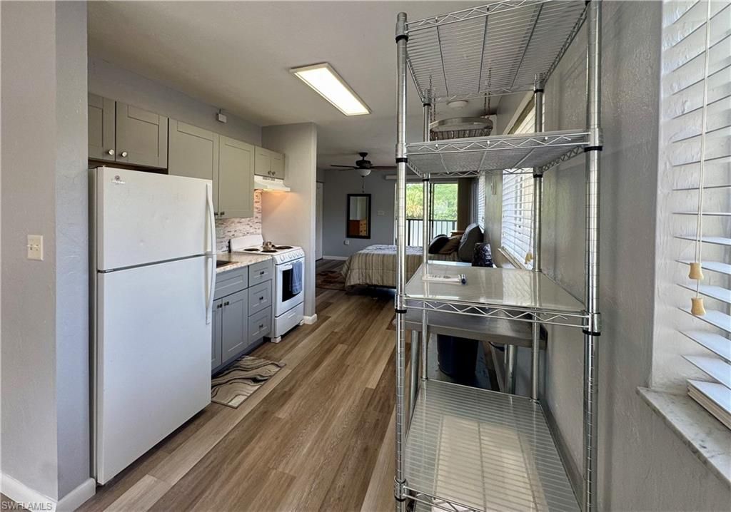 8061 Country Rd, Unit 202, Fort Myers, FL 33919 Photo