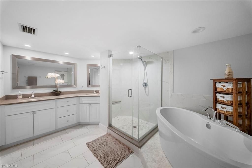 4140 Lake Forest Dr , Unit 1221, Bonita Springs, FL 34134 Photo