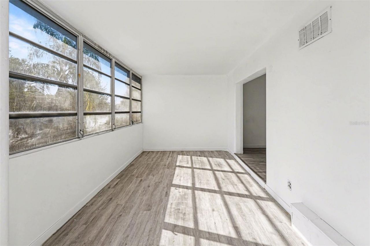 4061 55th Way N, Unit 1042, Kenneth City, FL 33709 Photo