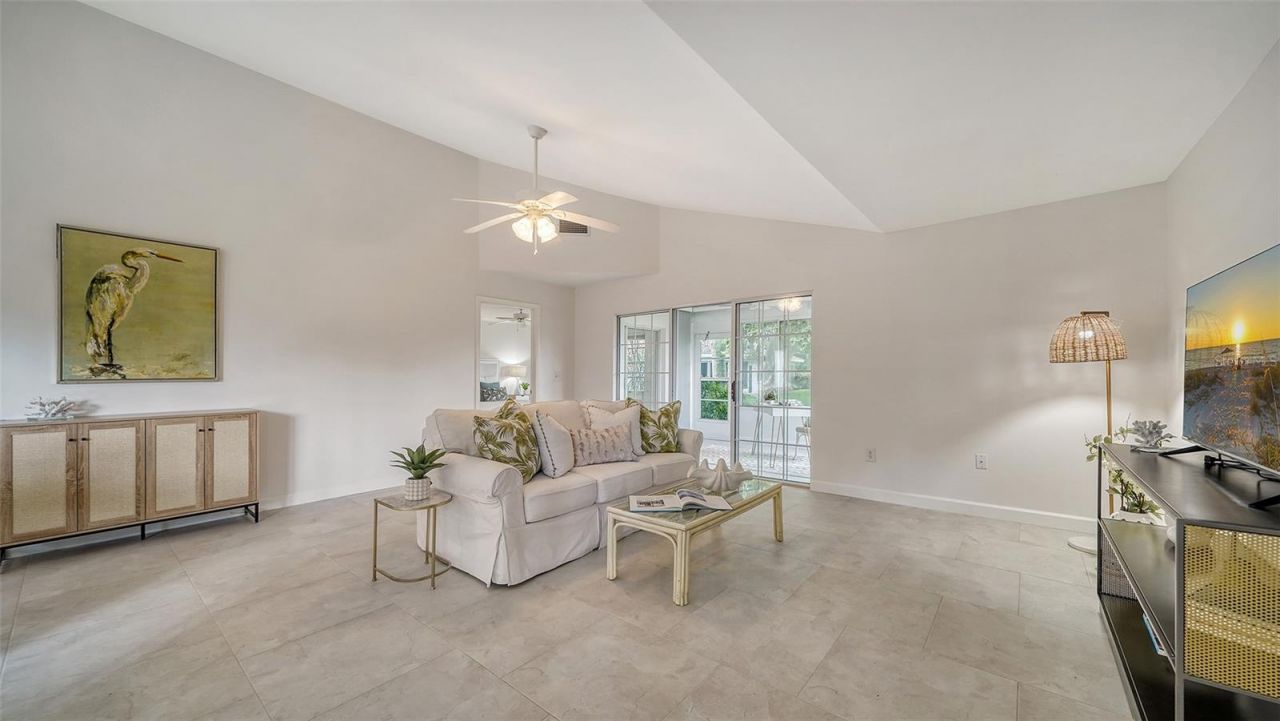 6467 Carrington Circle, Unit 43, Sarasota, FL 34238 Photo