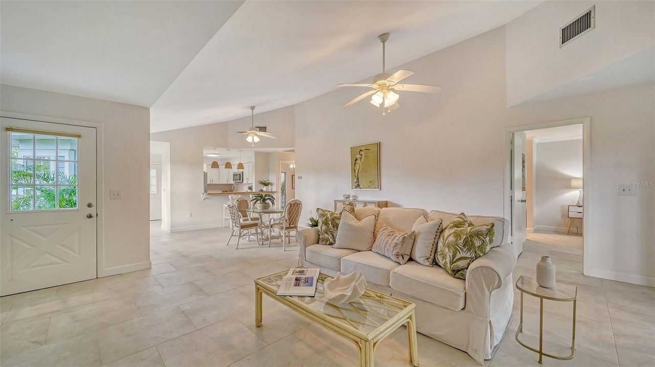 6467 Carrington Circle, Unit 43, Sarasota, FL 34238 Photo