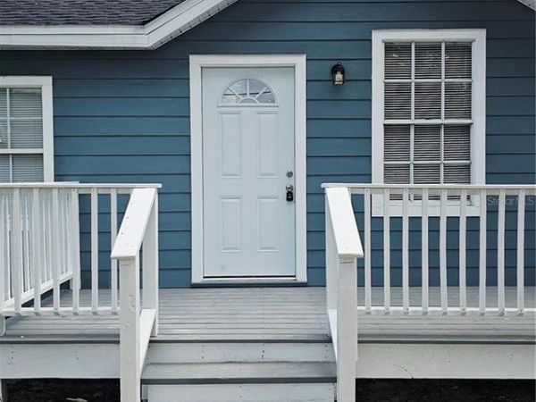 8419 N OLA AVENUE, TAMPA, FL 33604