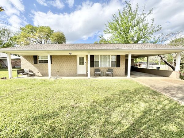 164 North, Caledonia, MS 39740