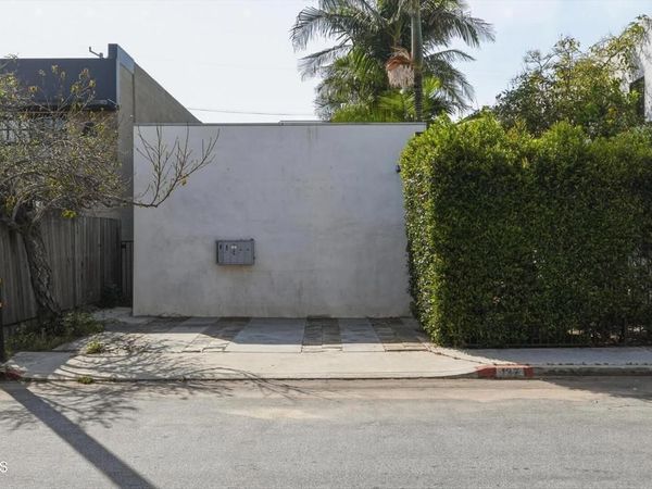 137 Arena Street, El Segundo, CA 90245