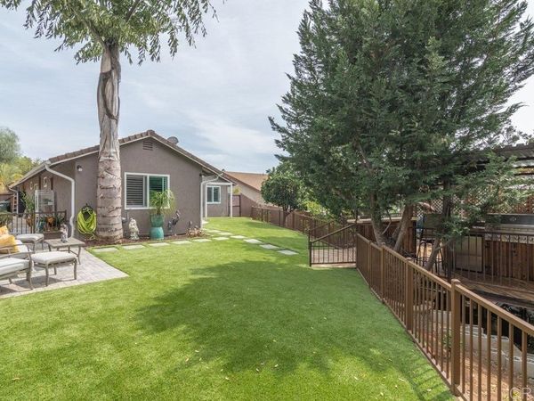 914 N Main Avenue, Fallbrook, CA 92028