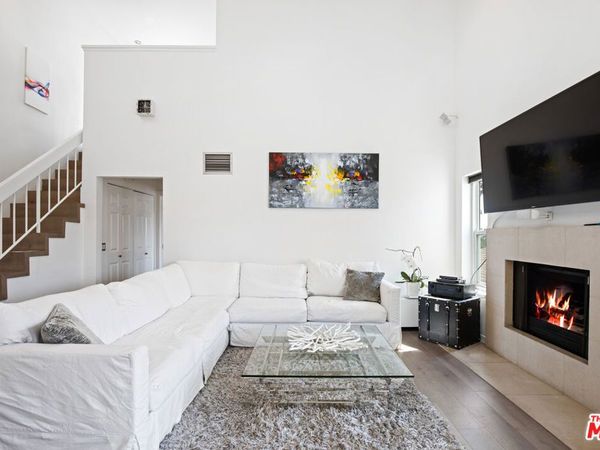 432 S Hamel Road, Unit 302, Los Angeles, CA 90048