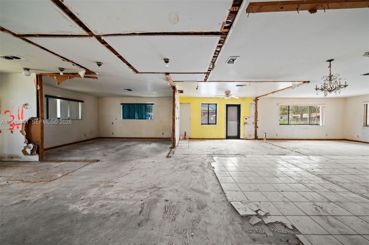 1178 NW 41st Ter, Lauderhill, FL 33313 Photo
