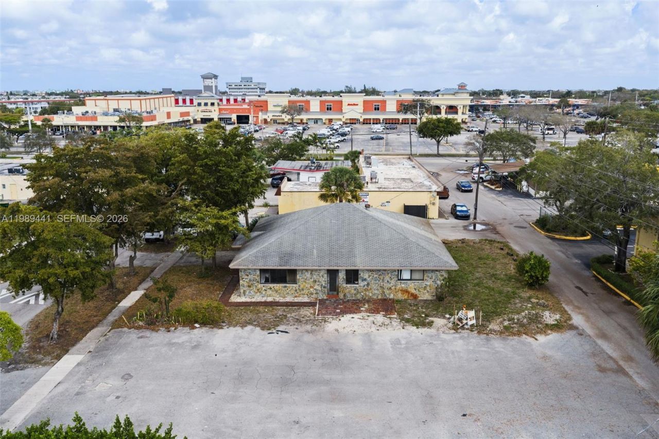 1178 NW 41st Ter, Lauderhill, FL 33313 Photo
