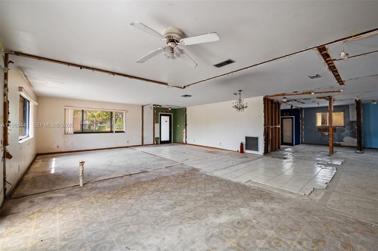 1178 NW 41st Ter, Lauderhill, FL 33313 Photo