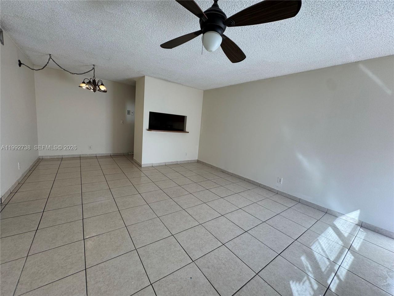 1024 Twin Lakes Dr, Unit 21-F, Coral Springs, FL 33071 Photo