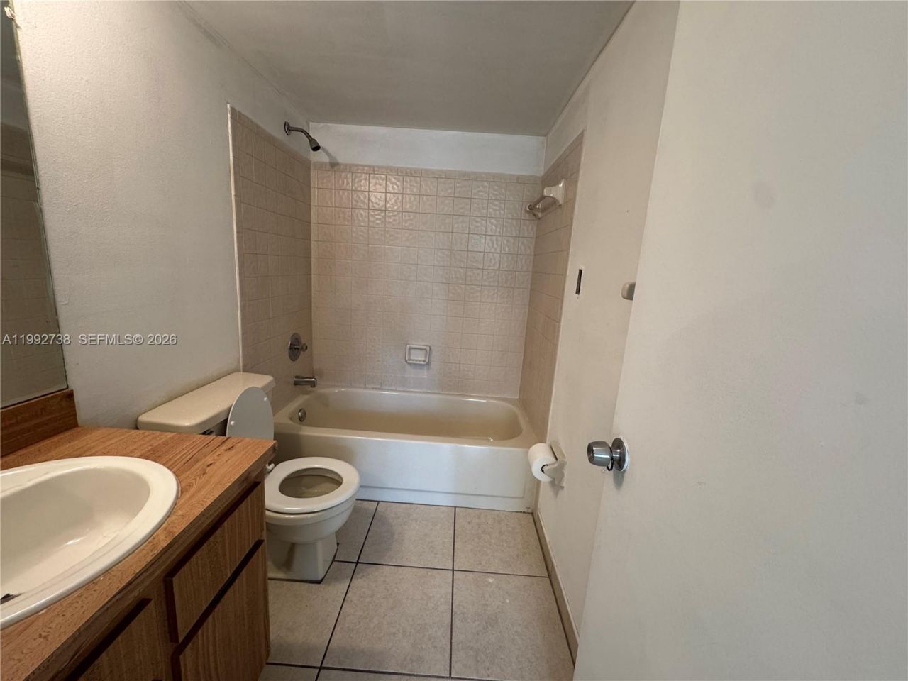 1024 Twin Lakes Dr, Unit 21-F, Coral Springs, FL 33071 Photo