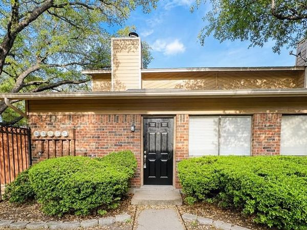 5759 Cedar Creek Drive, Benbrook, TX 76109