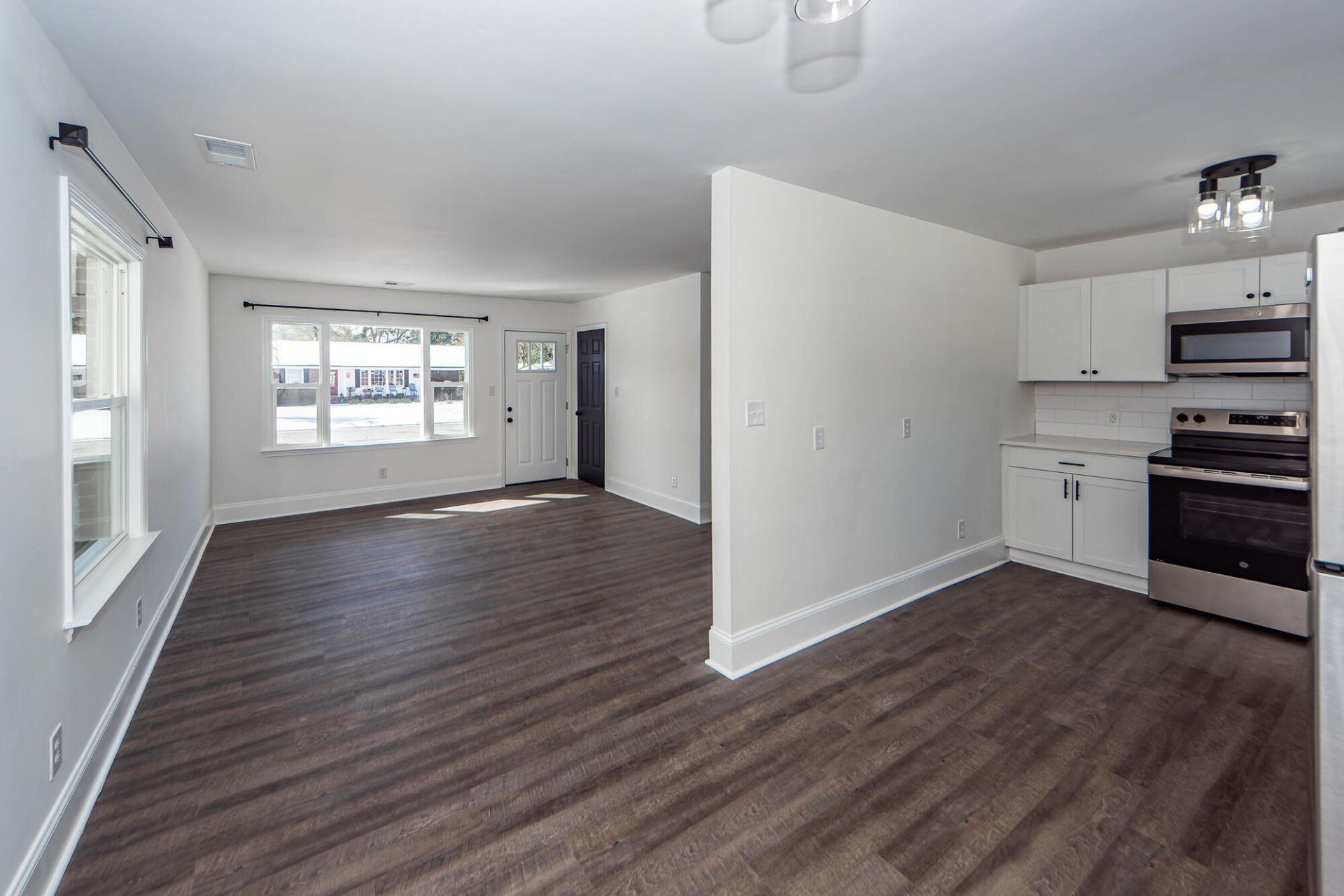 4742 Farmal Street Photo 13