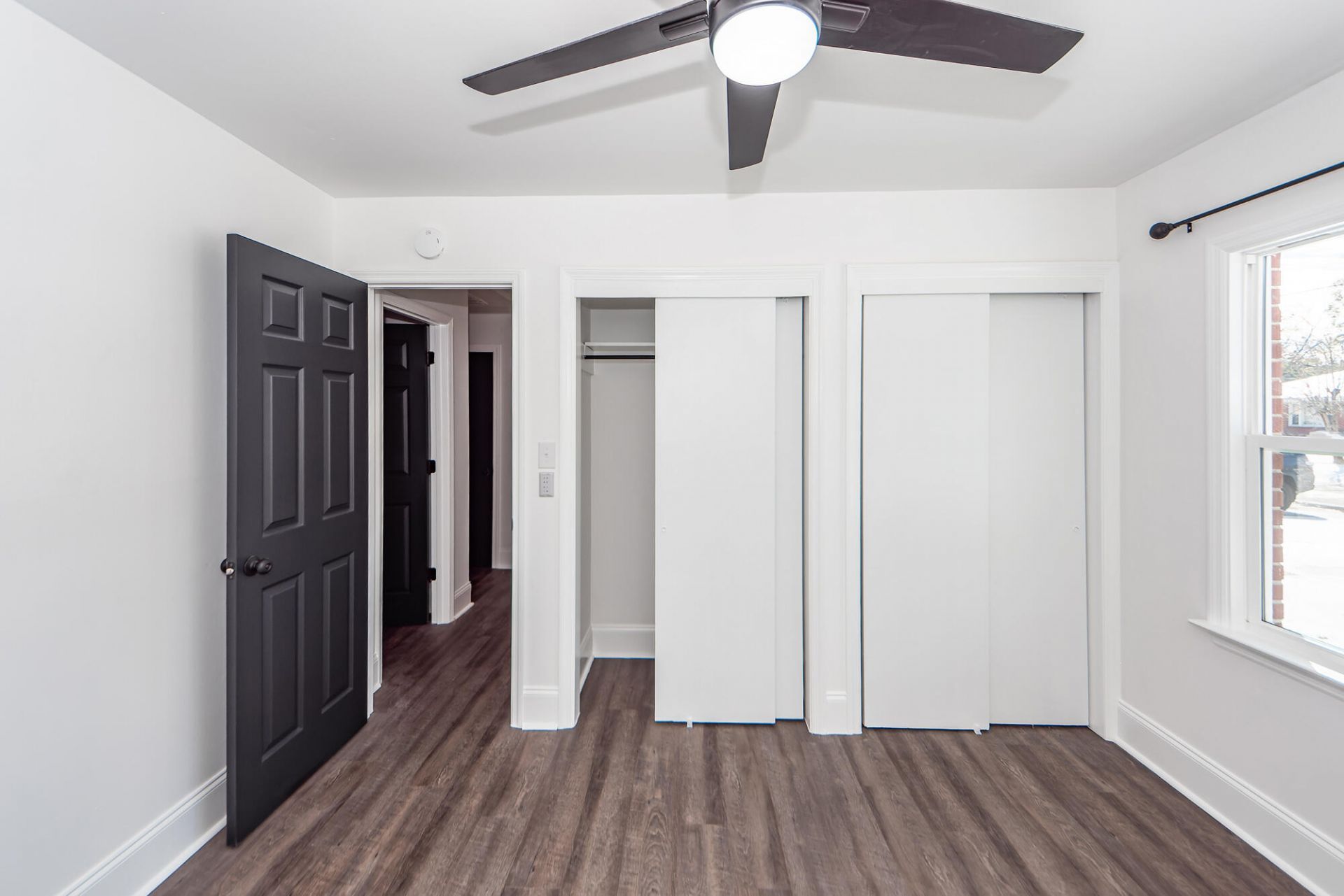 4742 Farmal Street Photo 18