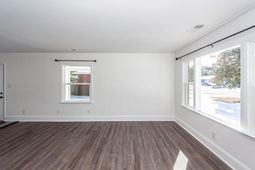 4742 Farmal Street photo 4