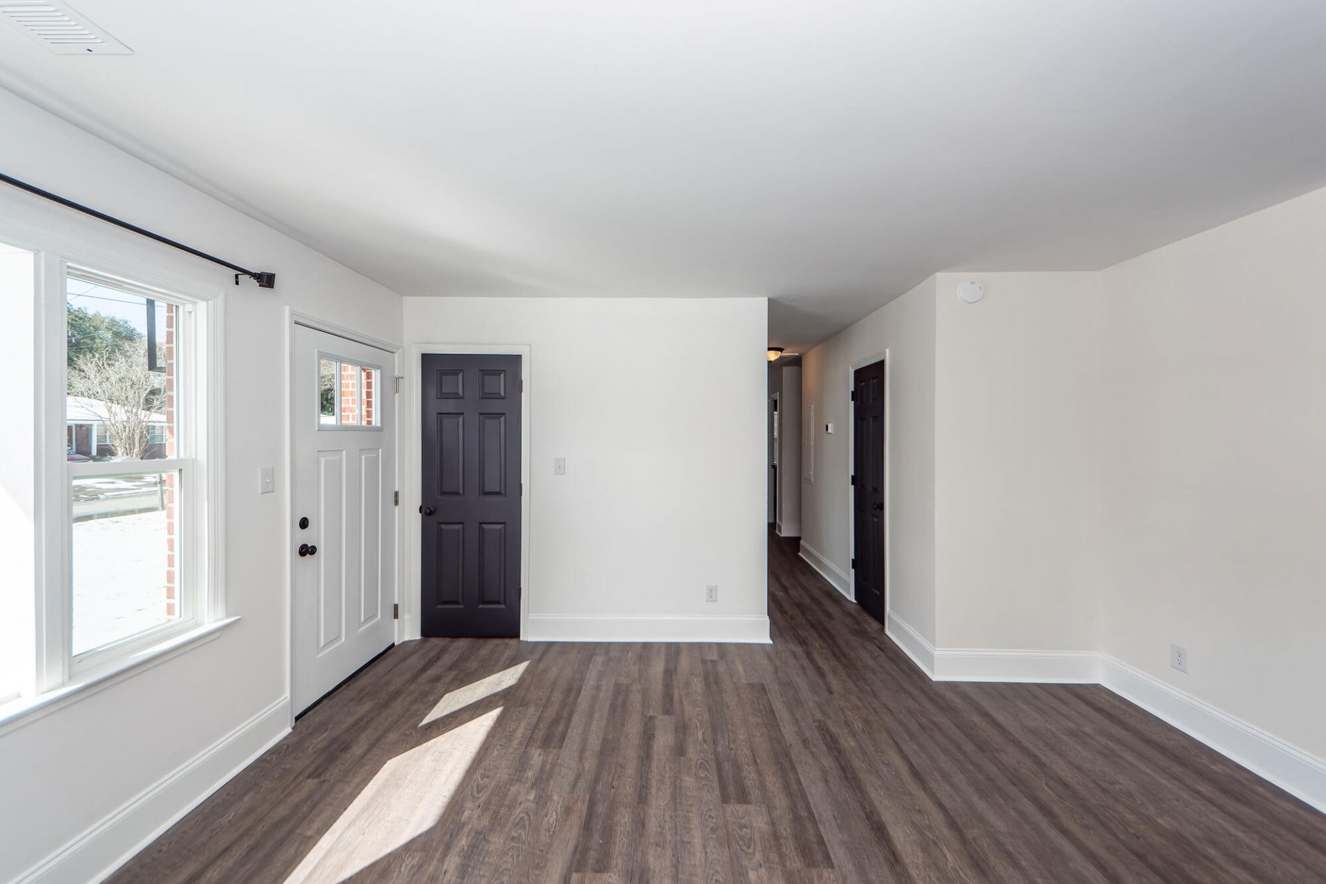 4742 Farmal Street Photo 5