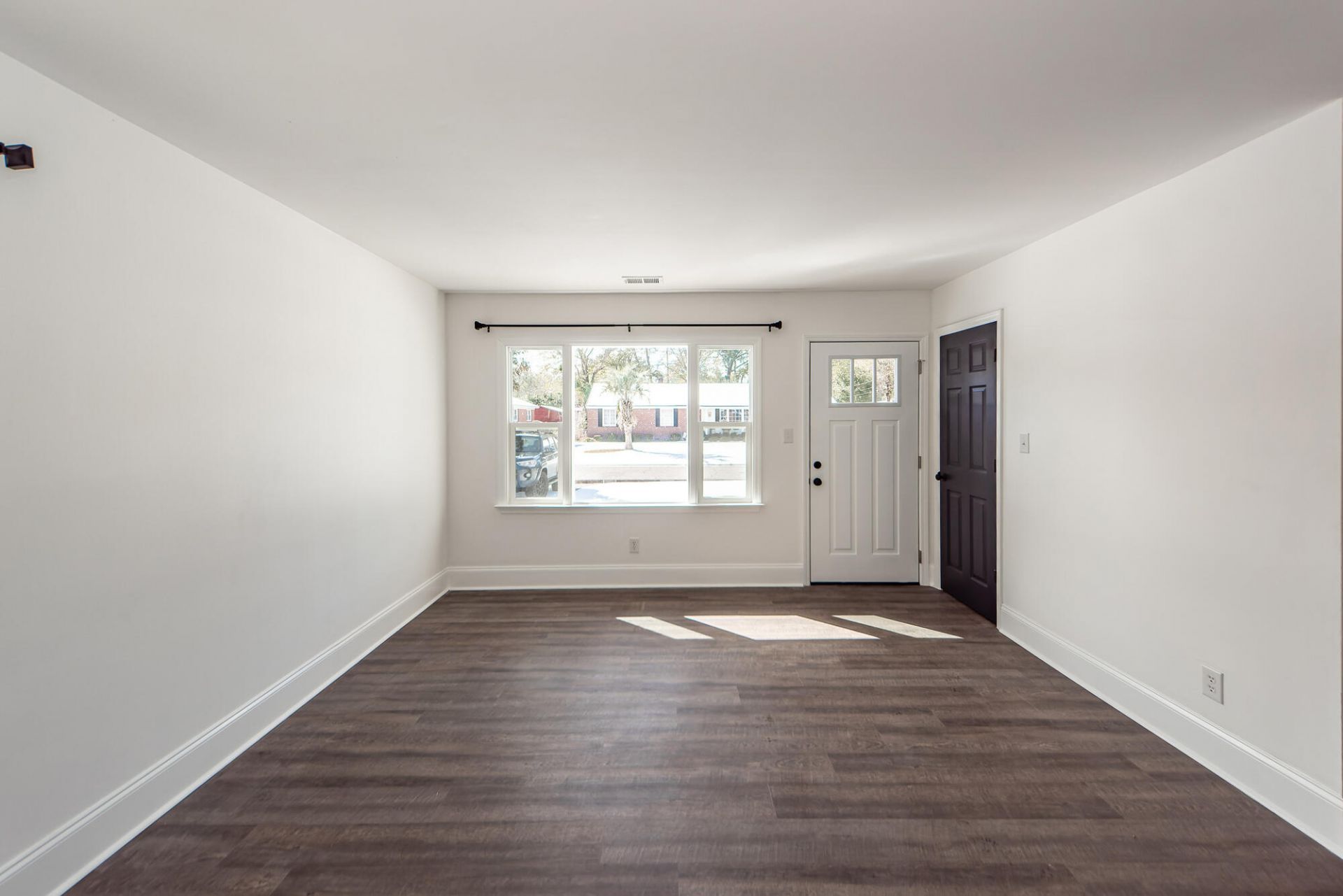 4742 Farmal Street Photo 6