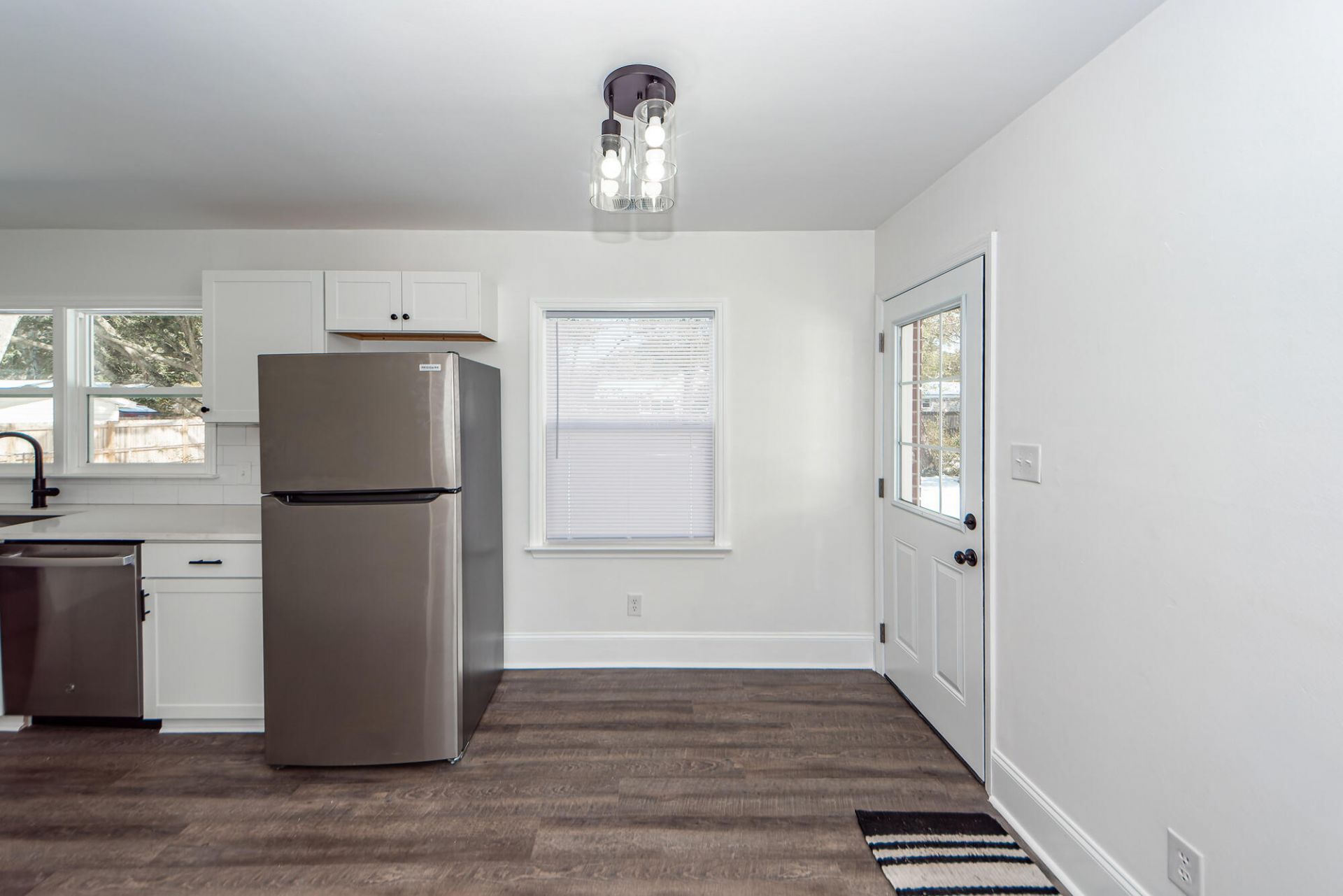 4742 Farmal Street Photo 7