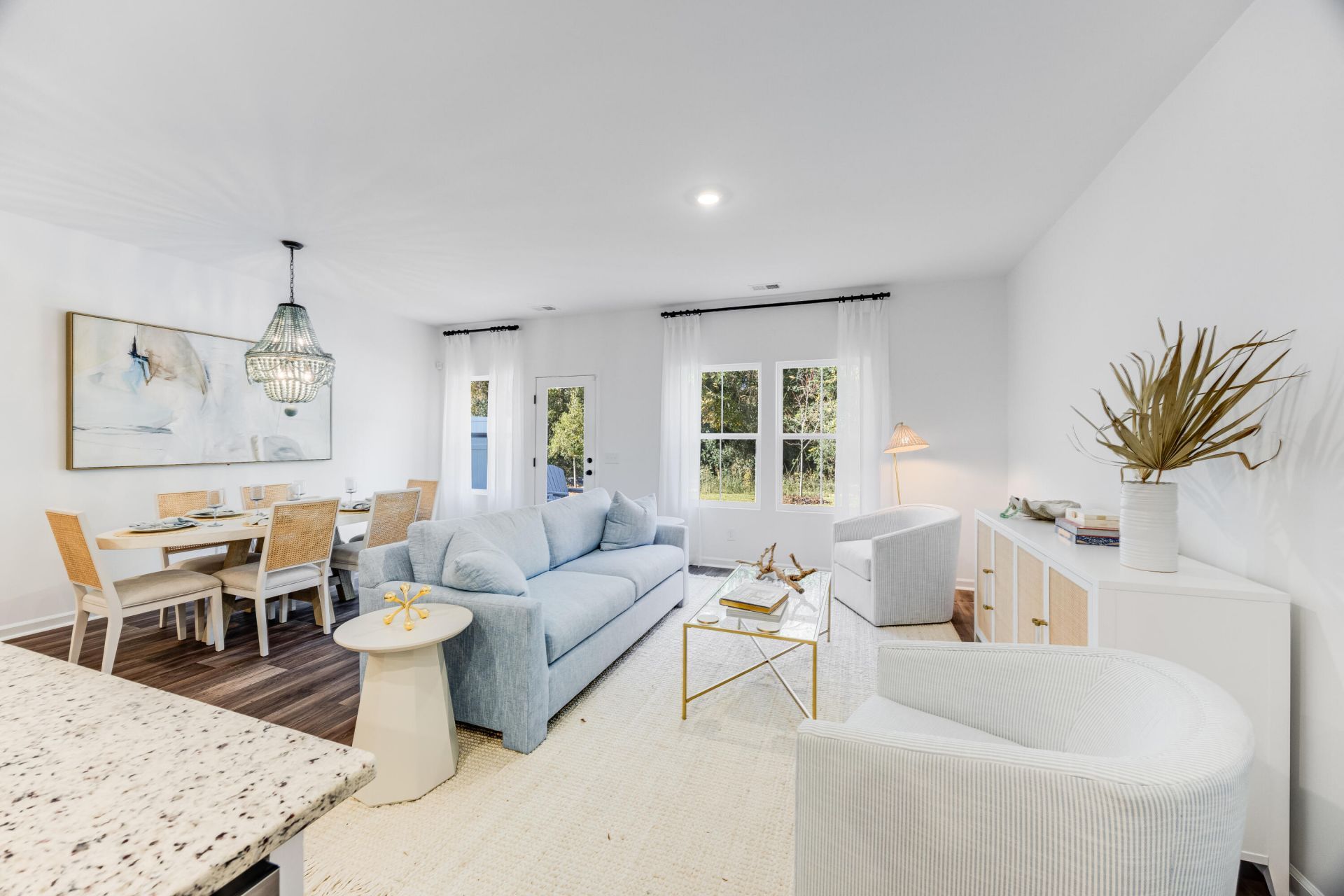 270 Agrarian Avenue Photo 4