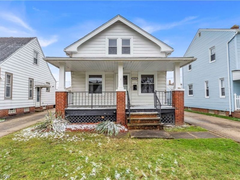 3203 Ingleside Drive, Parma, OH 44134 Photo 1