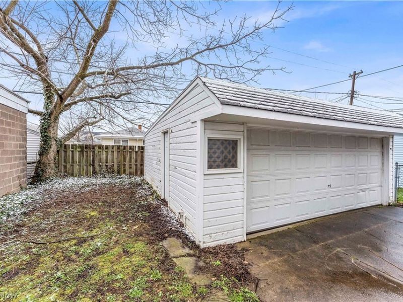 3203 Ingleside Drive, Parma, OH 44134 Photo 29