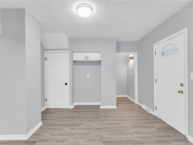 3203 Ingleside Drive, Parma, OH 44134 Photo 4