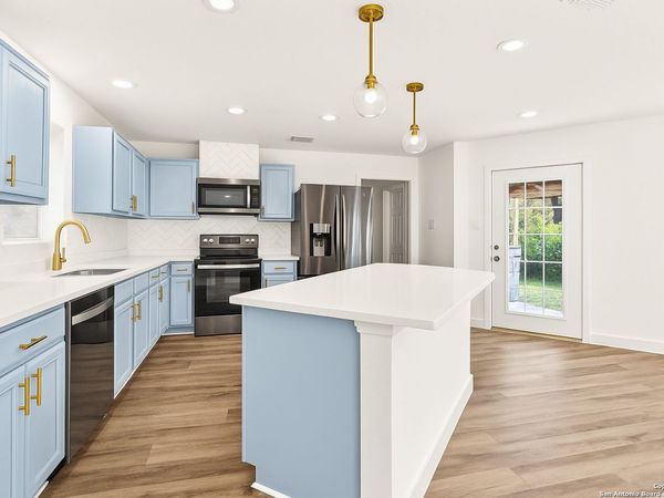 1687 Fir Circle, Schertz, TX 78154