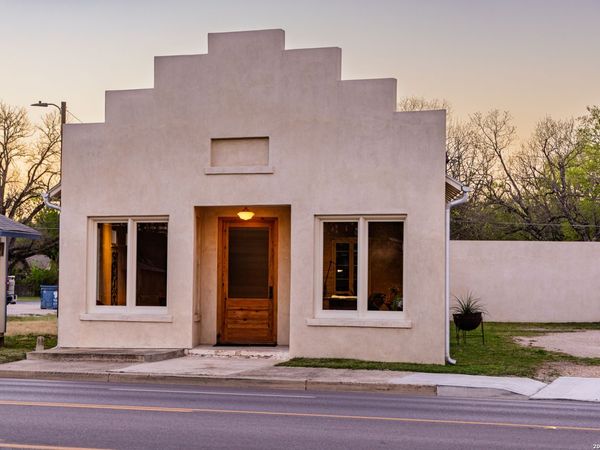 416 Highway 27, Comfort, TX 78013