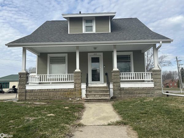 227 Moorhead, Iowa Falls, IA 50126