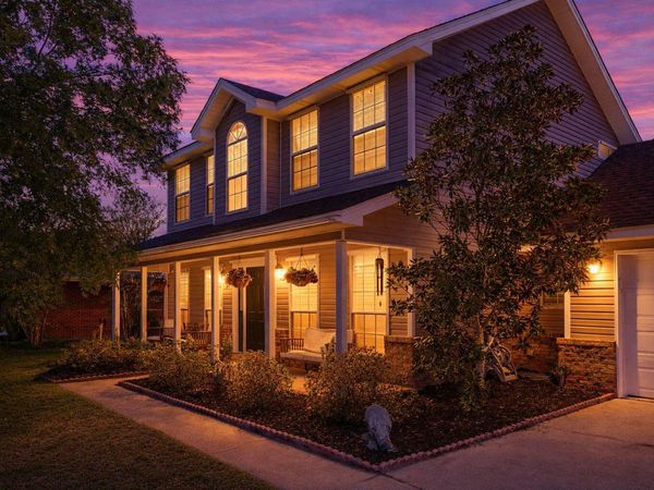 2204 Creekwood Court, Navarre, FL 32566