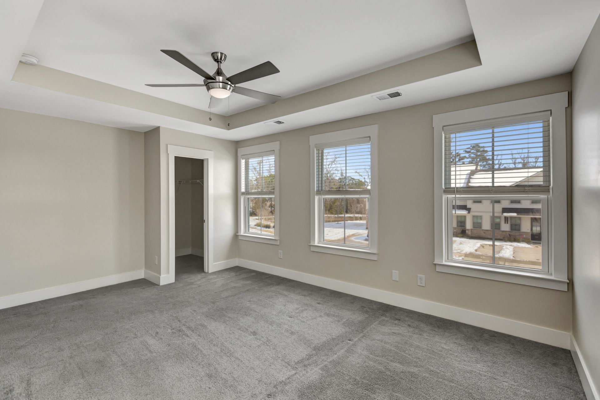 7811 Park Gate Drive Photo 12