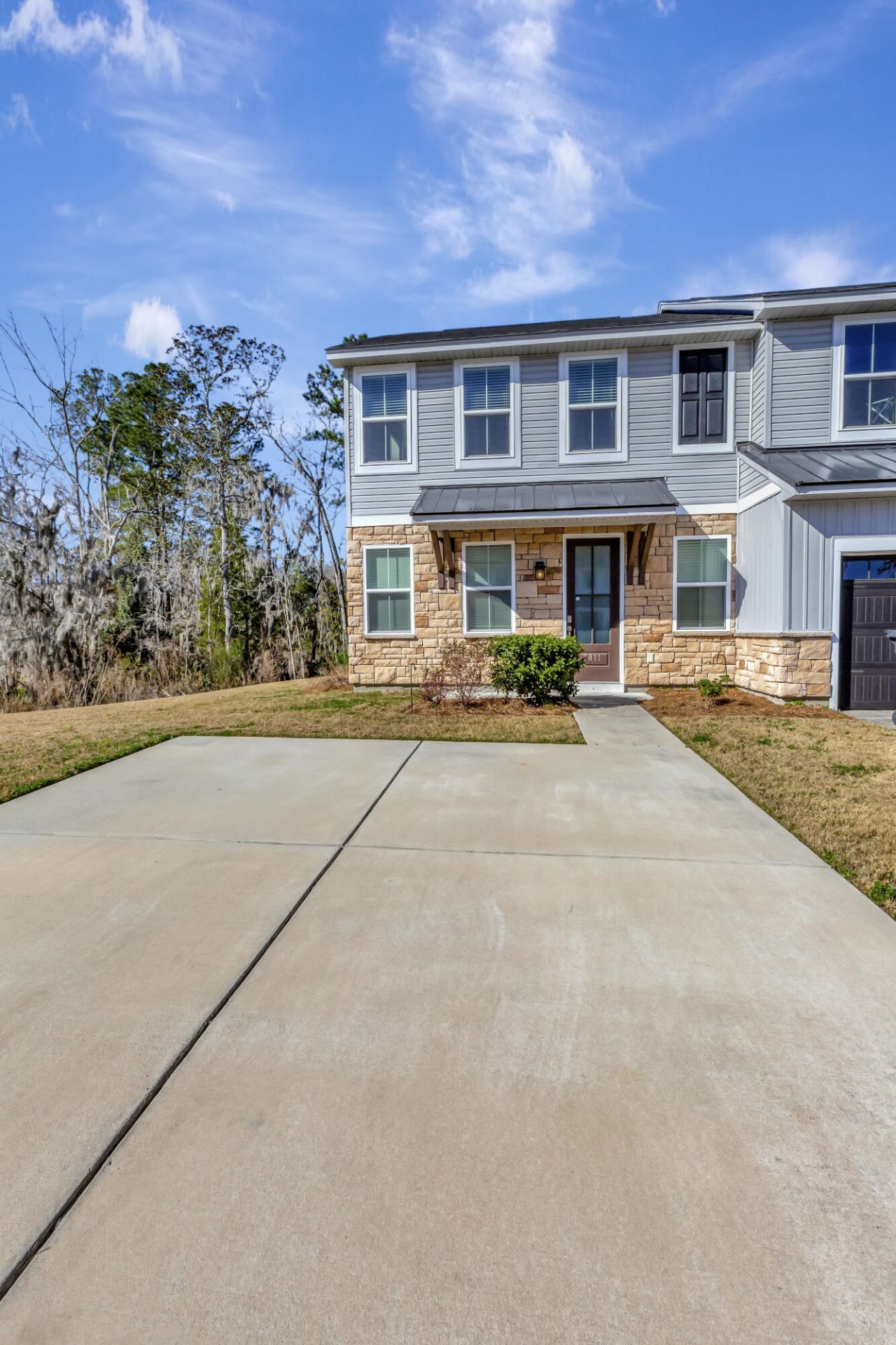 7811 Park Gate Drive Photo 24