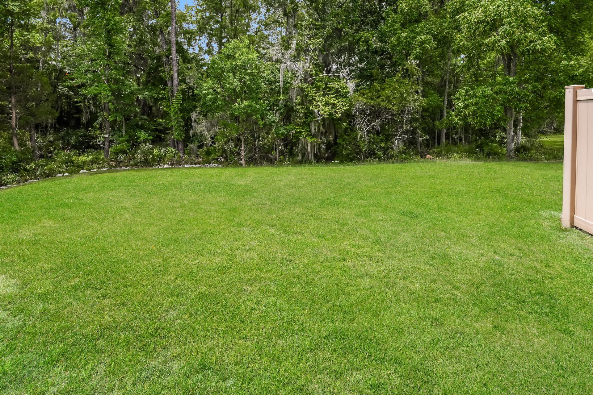 7811 Park Gate Drive Photo 26
