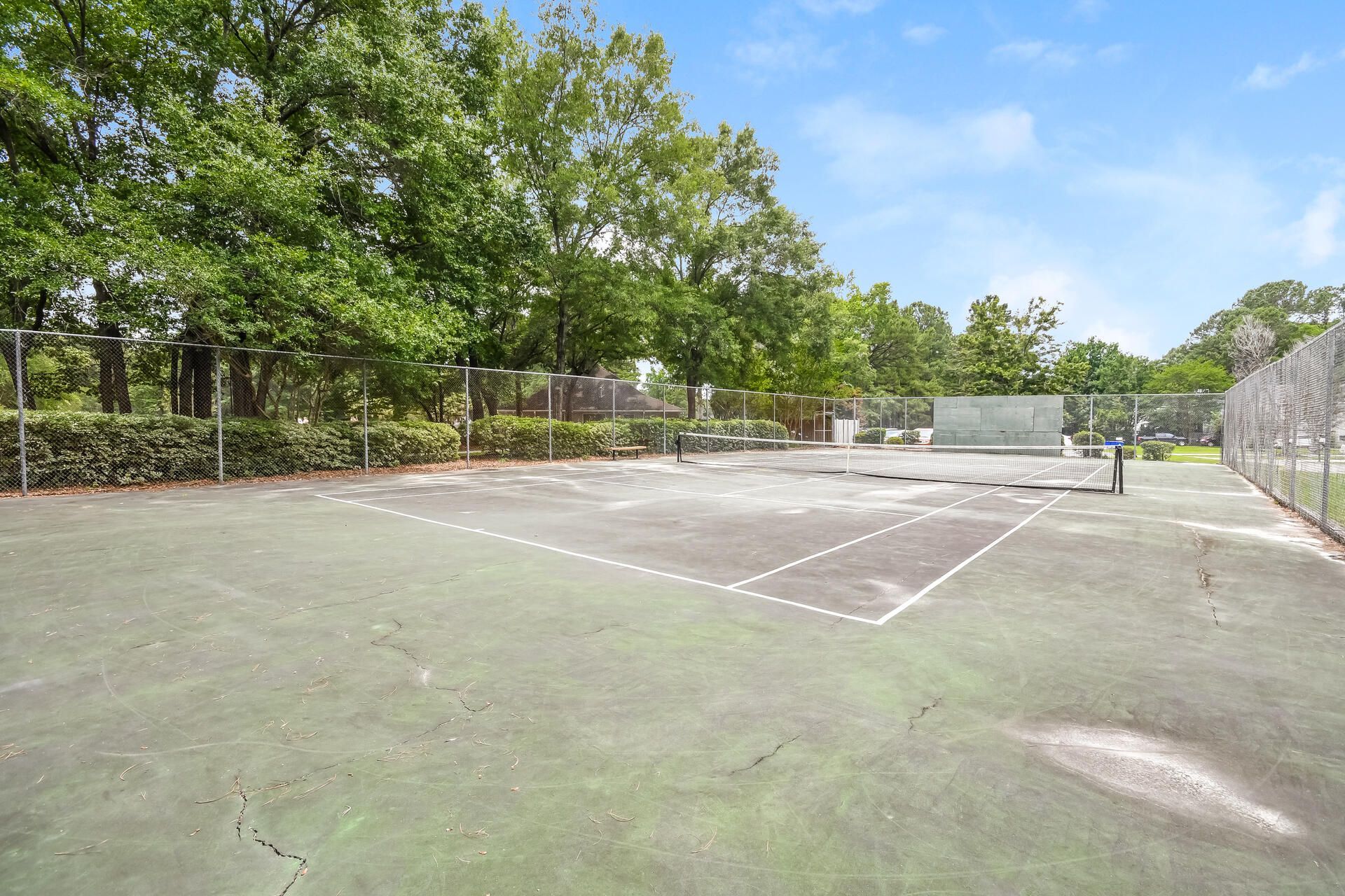7811 Park Gate Drive Photo 28