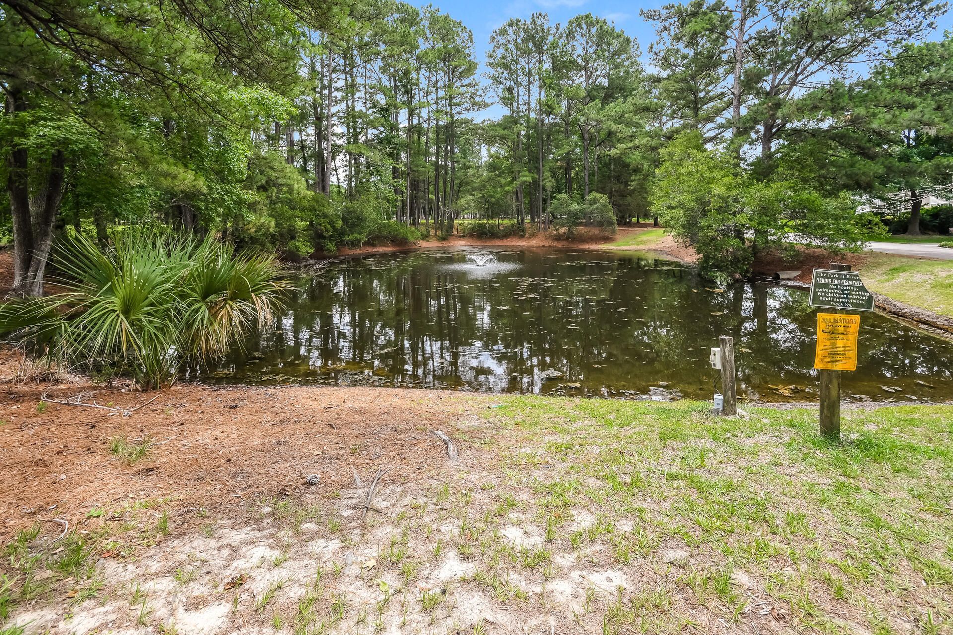 7811 Park Gate Drive Photo 30