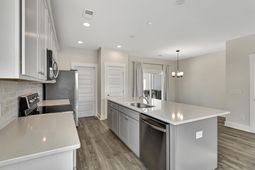 7811 Park Gate Drive photo 4