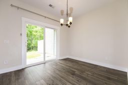 7811 Park Gate Drive photo 4