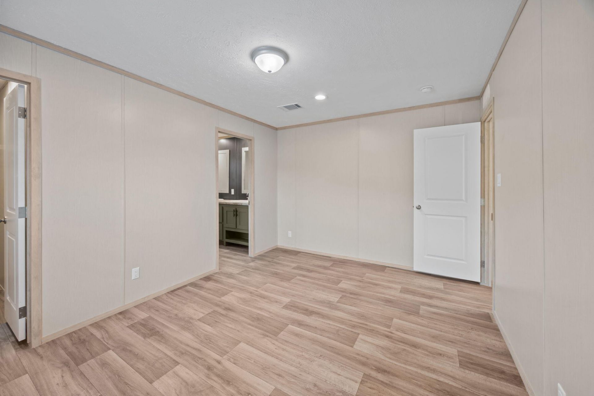 323 Myers Mayo Road Photo 14