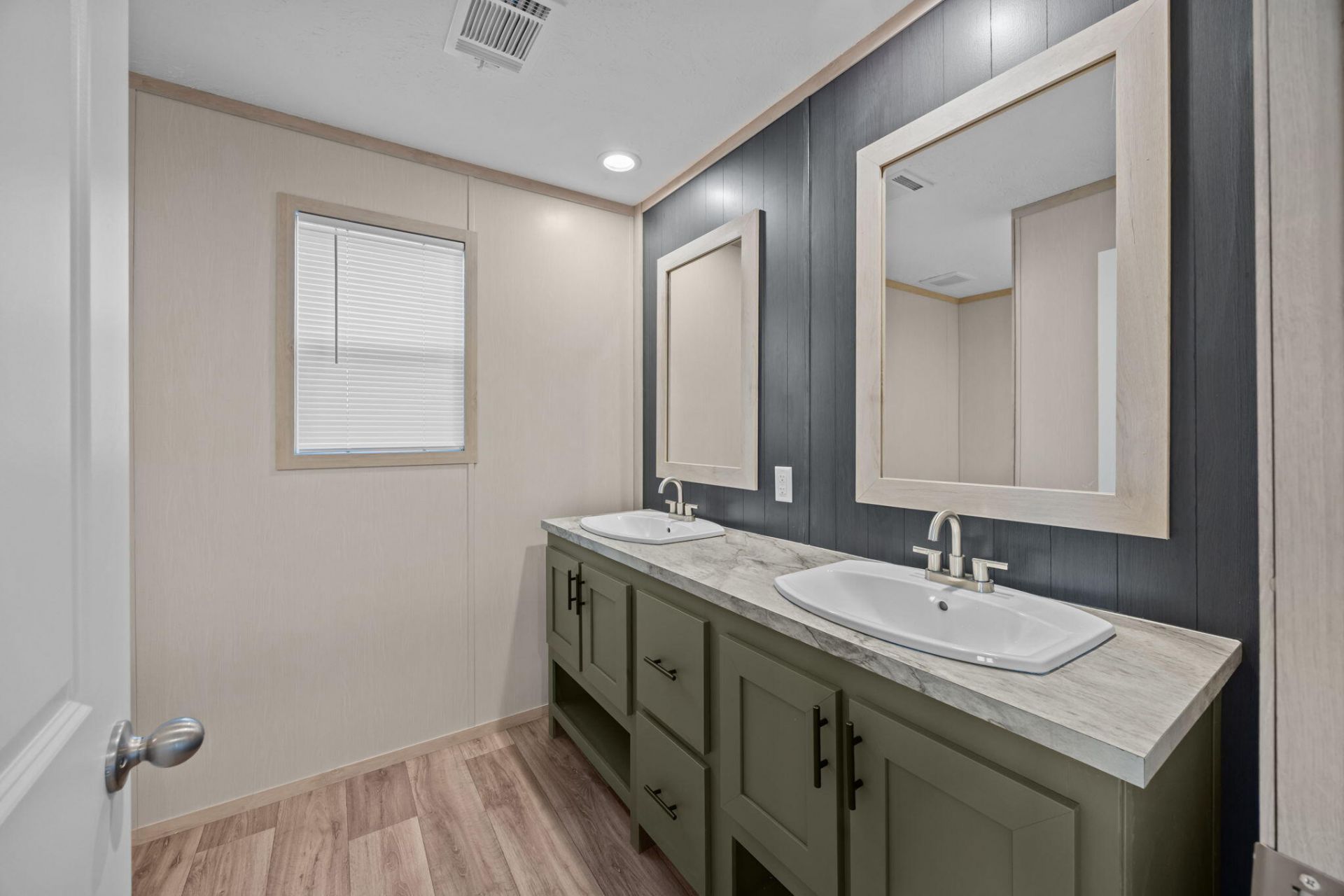 323 Myers Mayo Road Photo 17