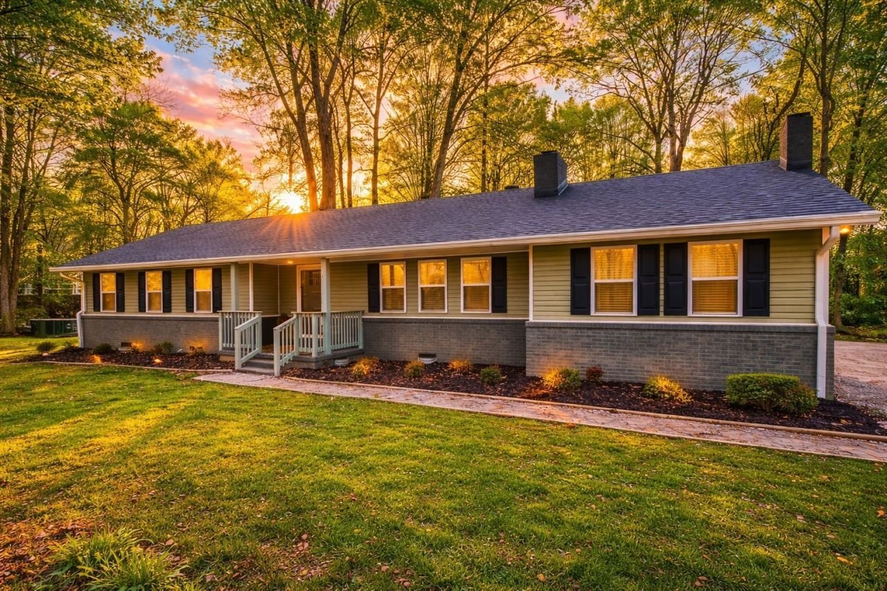 221 Jackson Cir, Tullahoma, TN 37388 Main Photo