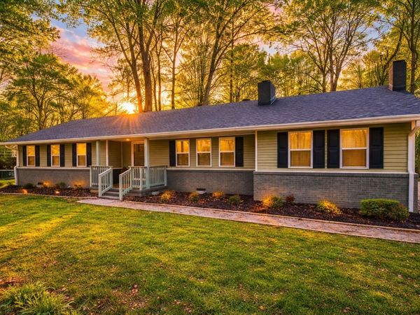 221 Jackson Cir, Tullahoma, TN 37388