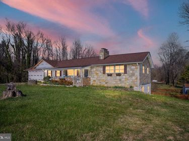 749 KINGS HIGHWAY , FREDERICKSBURG, VA 22405