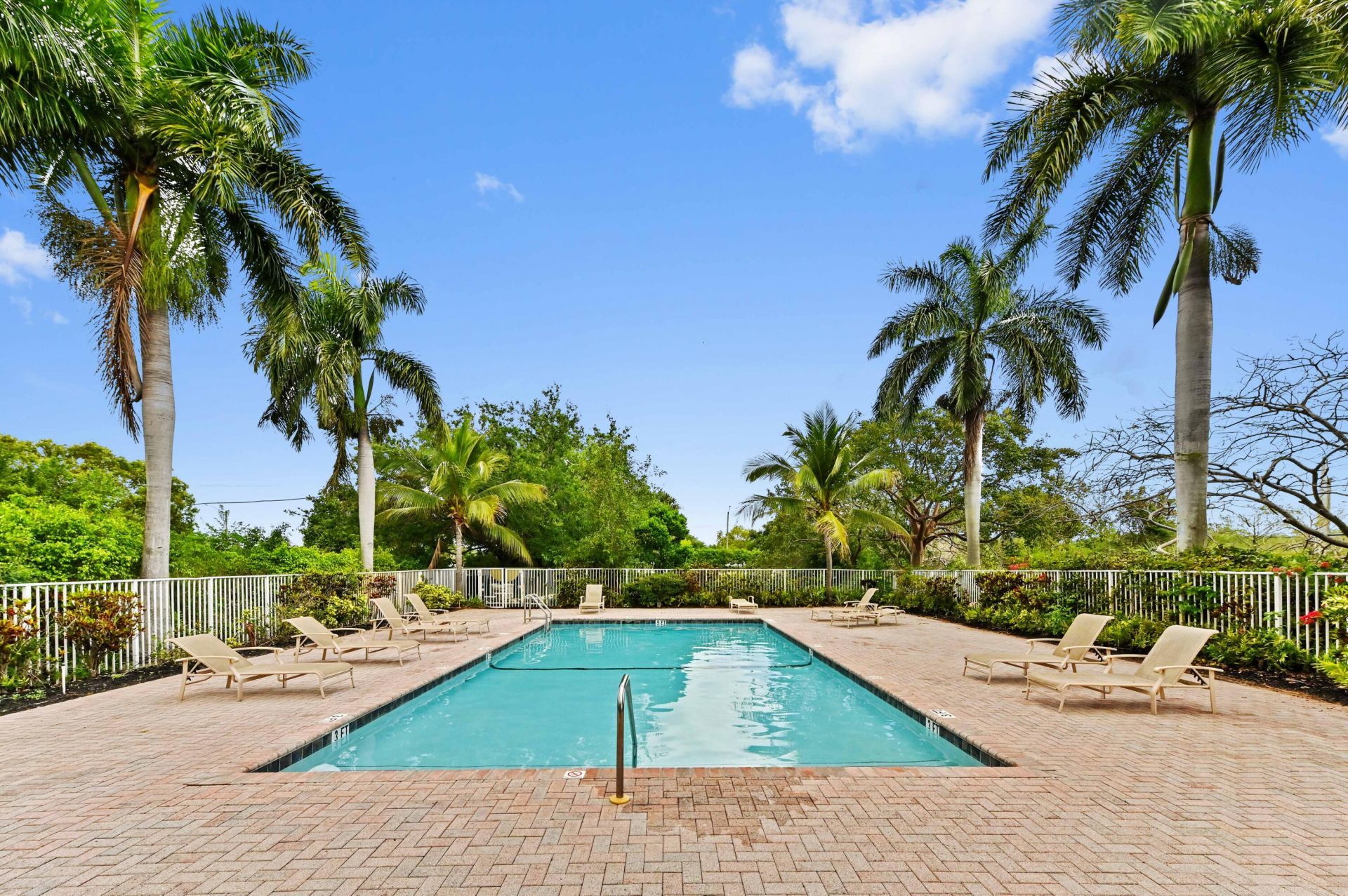 642 NW 38th Circle, Boca Raton, FL 33431 Photo