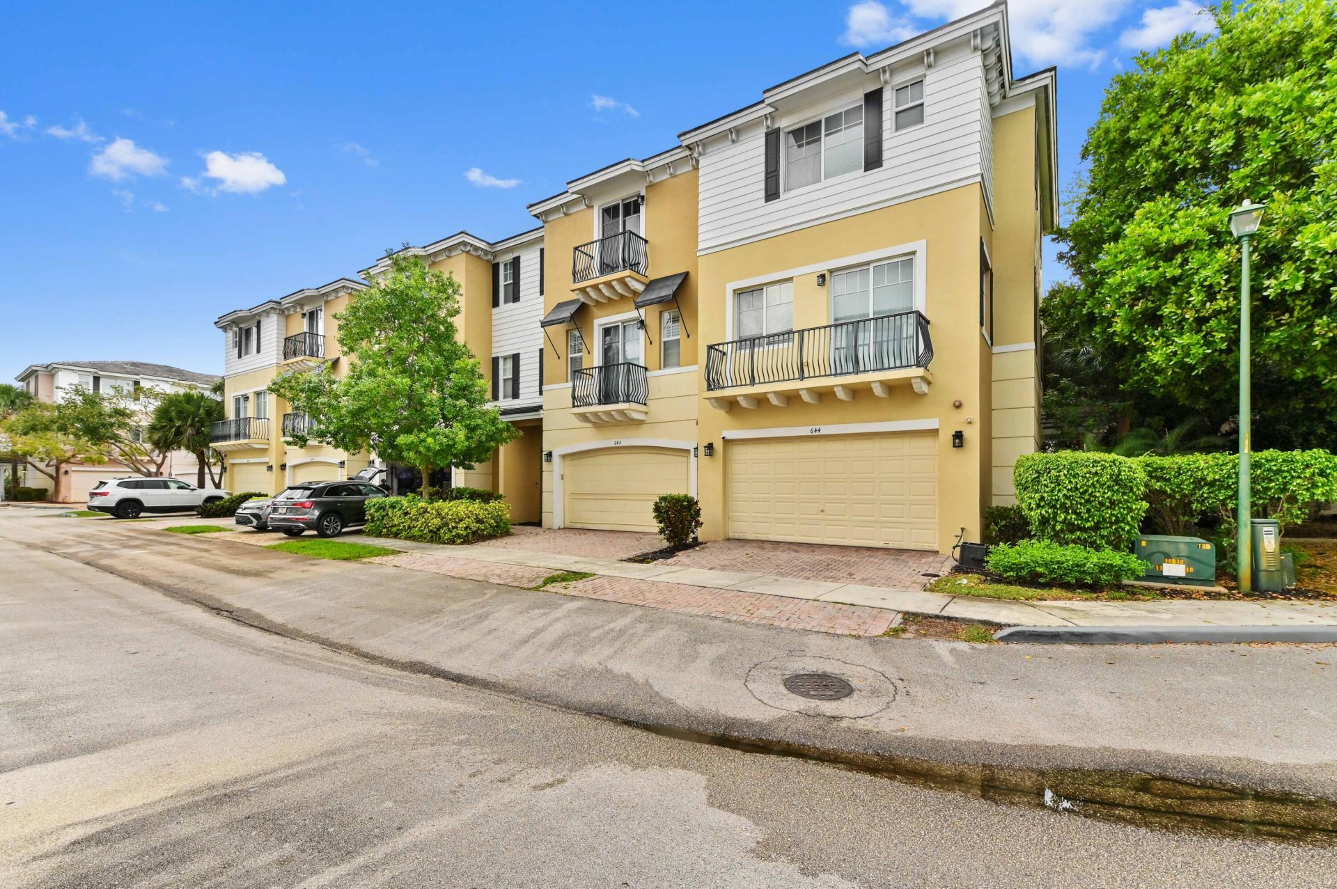 642 NW 38th Circle, Boca Raton, FL 33431 Photo