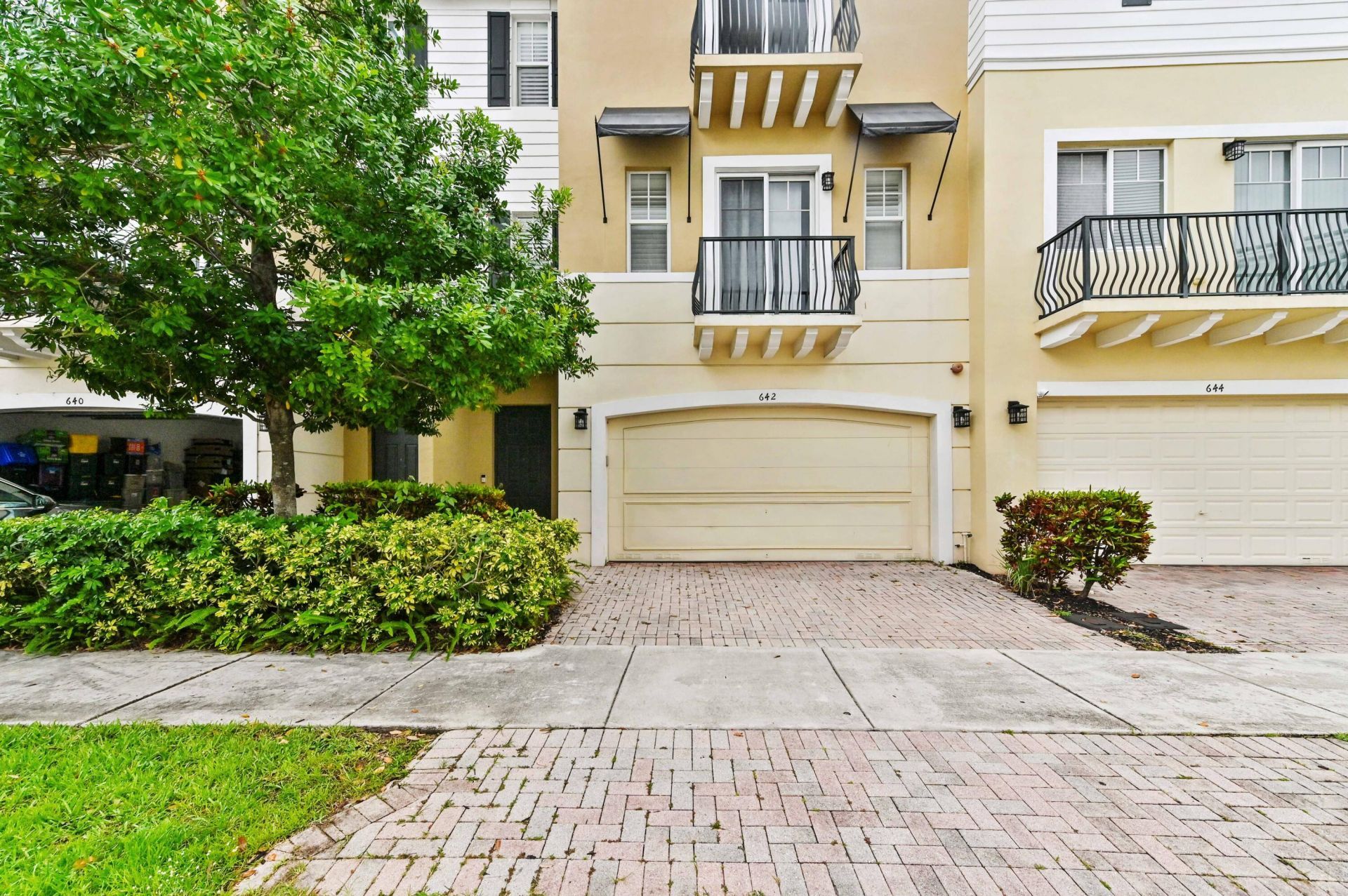 642 NW 38th Circle, Boca Raton, FL 33431 Photo