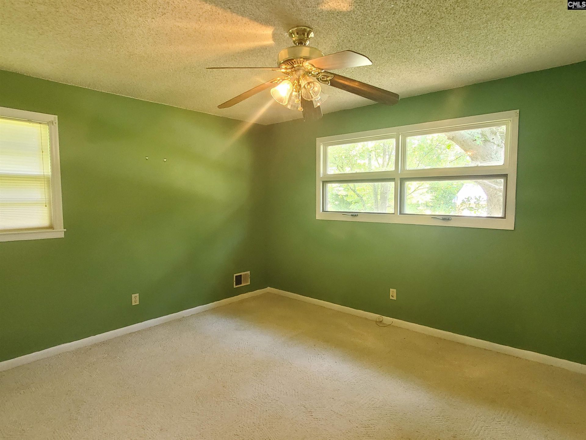 226 Lancer Drive  Photo 19