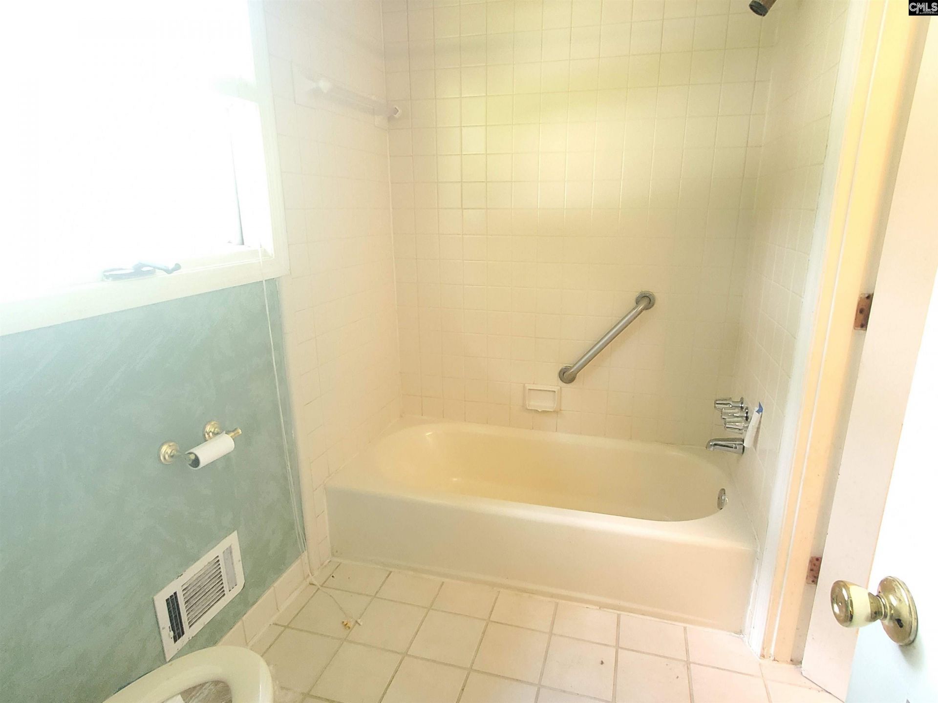 226 Lancer Drive  Photo 21