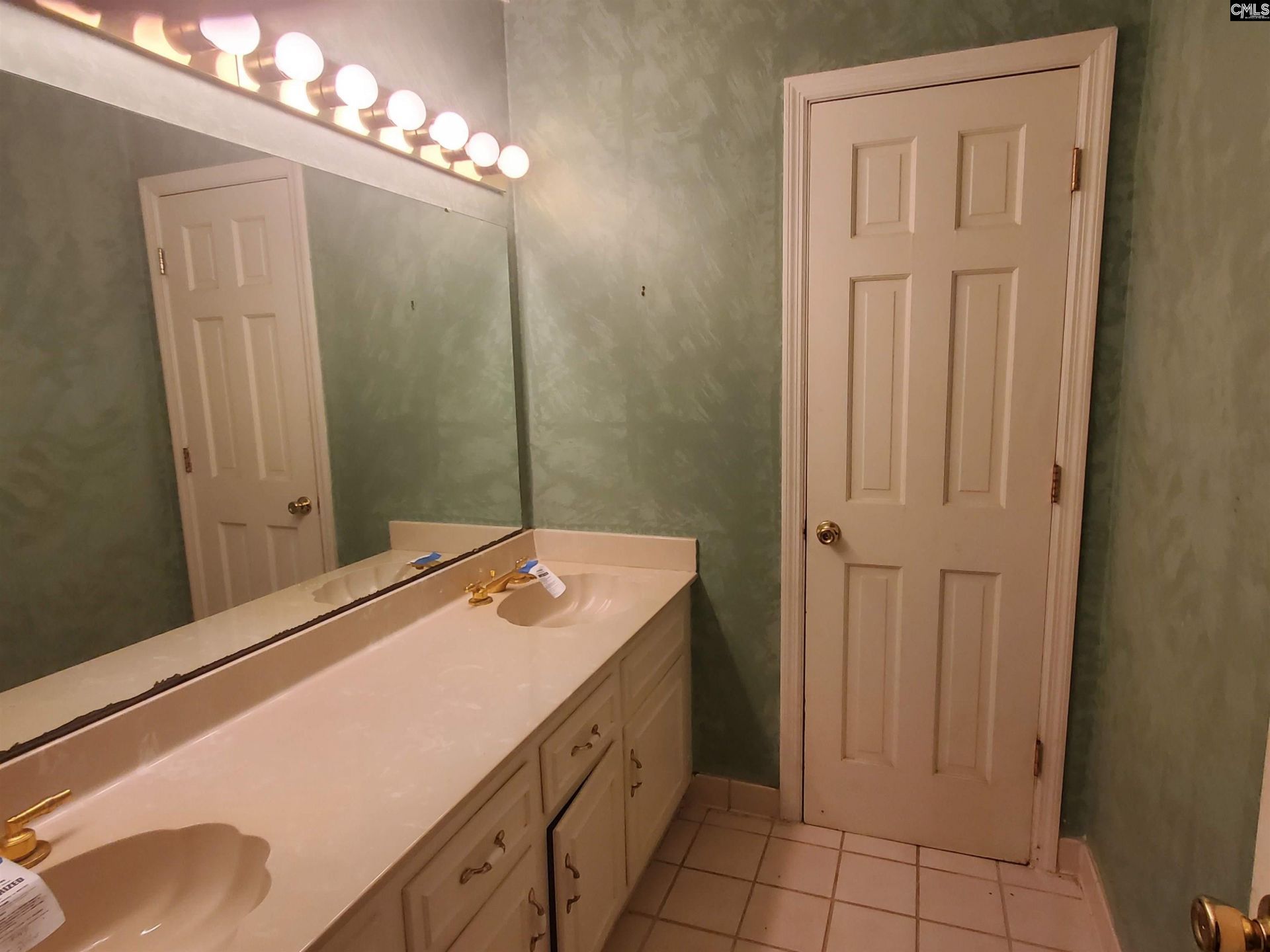 226 Lancer Drive  Photo 22