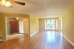 226 Lancer Drive  photo 4